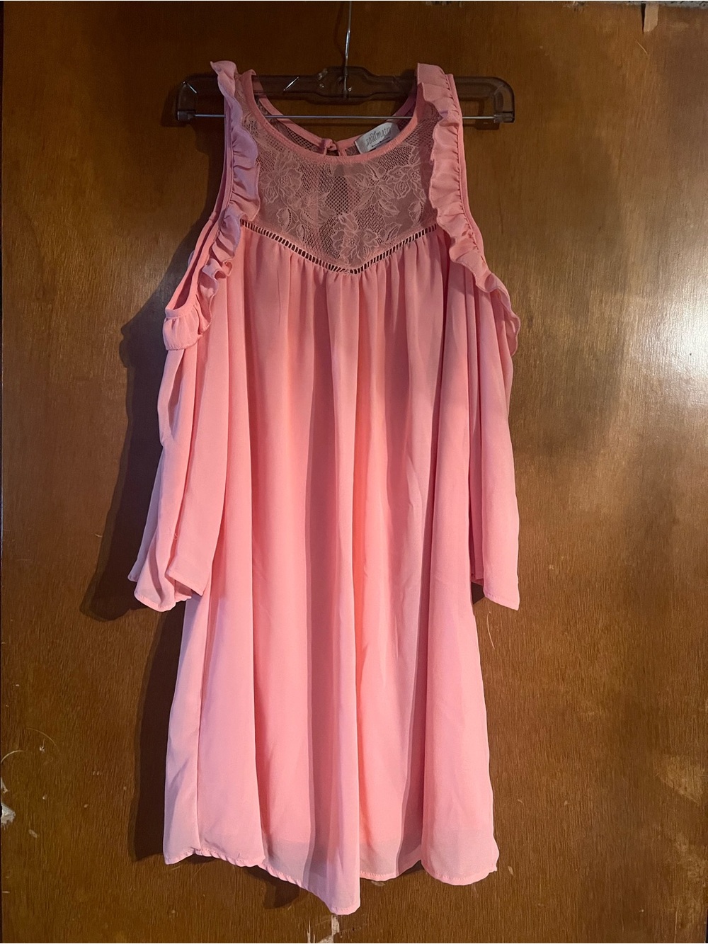 Soulmates Coral Lace-Trim Cold Shoulder Dress